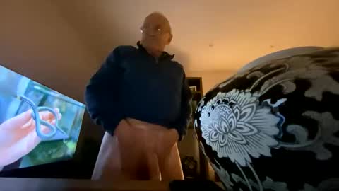 chesdave256249 online show from 11-11-25, 05:02