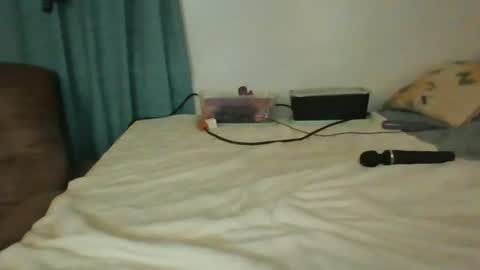 Jade and Thomas online show from 03-03-26, 01:23