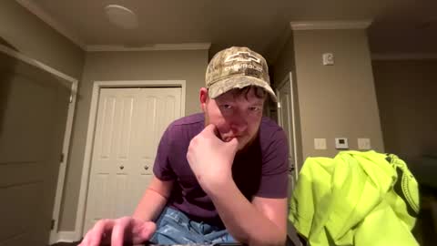 Snapshot of chevycamaro1978 chatting on 02-11-25, 06:30 chevycamaro1978 online show from 02-11-25, 06:30