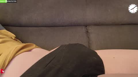 Snapshot of chezmonsieur_g chatting on 03-24-26, 07:08 Grey online show from 03-24-26, 07:08