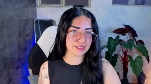 Snapshot of chiaraa_fiore chatting on 07-30-26, 11:04 Chiara online show from 07-30-26, 11:04