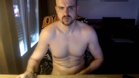 chicocam1983 online show from 06-09-26, 04:51