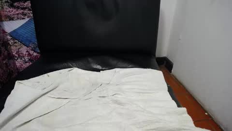 Snapshot of chiky_nastyy chatting on 09-14-25, 05:01 Chikys   online show from 09-14-25, 05:01