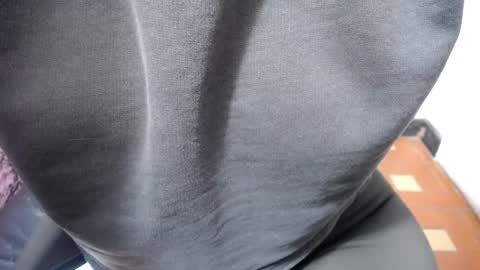 Chikys   online show from 11-04-25, 04:17