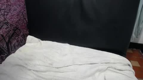 Chikys   online show from 12-21-25, 03:19