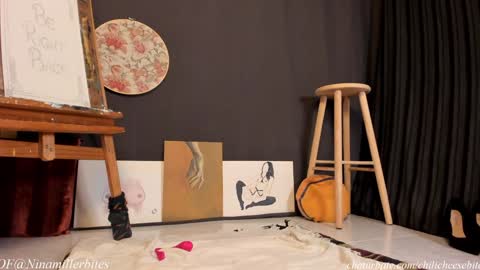 Snapshot of chilicheesebite chatting on 02-02-25, 08:08 Nina online show from 02-02-25, 08:08