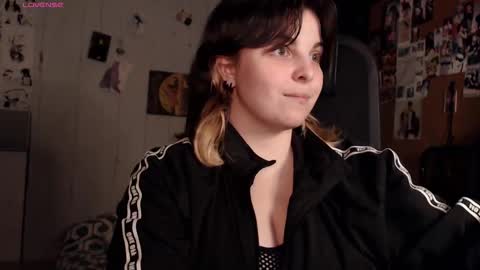 Saya online show from 11-30-25, 09:08