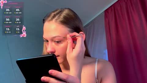 Sasha online show from 11-28-25, 04:26