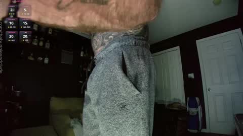 Snapshot of chillinthemosttt chatting on 02-14-25, 04:47 Chillinthemosttt online show from 02-14-25, 04:47