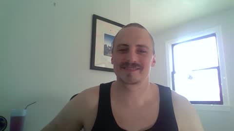 Snapshot of chillsfguy chatting on 12-17-25, 06:25 Chillsfguy online show from 12-17-25, 06:25