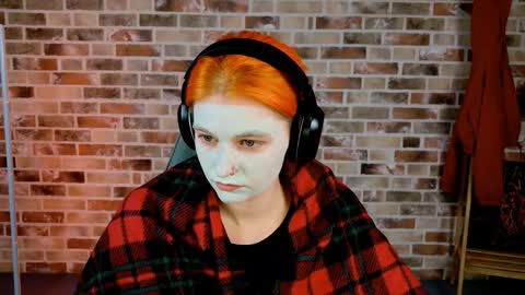 Snapshot of chillsnail_bro chatting on 09-16-25, 05:08 Bella online show from 09-16-25, 05:08