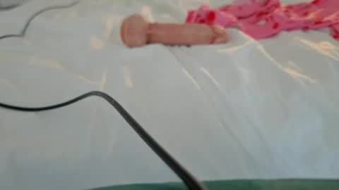 yoursensualparadise online show from 06-27-26, 08:52