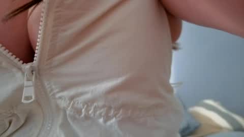 yoursensualparadise online show from 07-17-26, 10:00