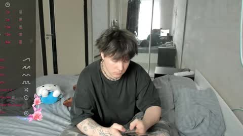 Miya online show from 04-23-26, 12:51