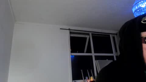 chinomanelli online show from 10-30-25, 05:42