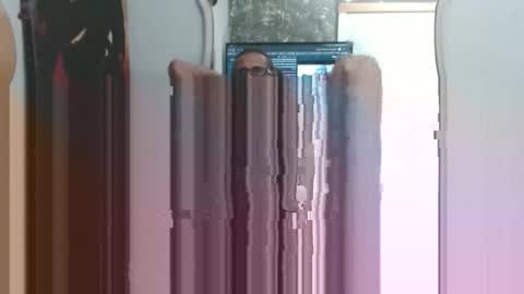 Snapshot of chitwnhustler chatting on 12-31-24, 03:23 SpunHung online show from 12-31-24, 03:23