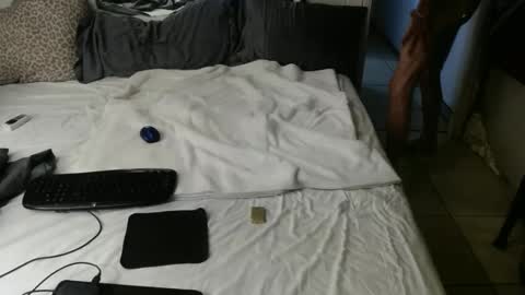 Snapshot of chitwnhustler chatting on 10-02-25, 08:54 SpunHung online show from 10-02-25, 08:54