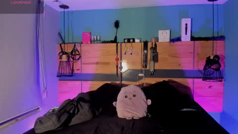 Chloeallennn  online show from 04-10-26, 11:48