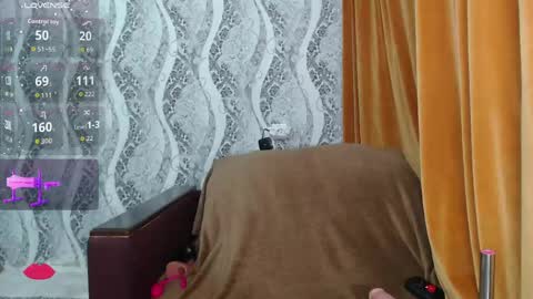 Snapshot of chloe29 chatting on 05-27-26, 01:35 Mira online show from 05-27-26, 01:35
