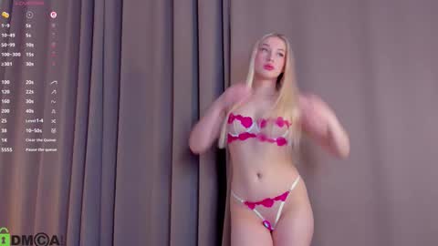 Snapshot of chloe_alba chatting on 02-19-26, 03:57 Chloe online show from 02-19-26, 03:57