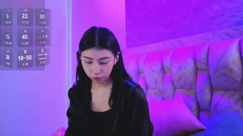 Snapshot of chloe_bluee_ chatting on 05-18-26, 01:06 chloe_bluee_ online show from 05-18-26, 01:06