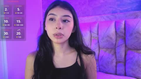 Snapshot of chloe_bluee_ chatting on 06-09-26, 11:33 chloe_bluee_ online show from 06-09-26, 11:33
