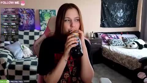 Chloe online show from 07-19-26, 04:49