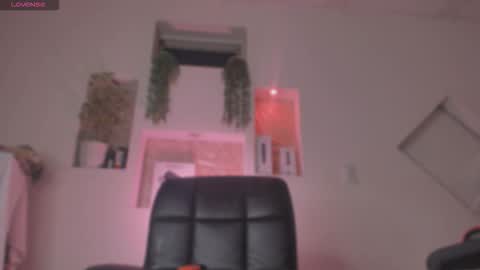 chloe_cooperr online show from 09-23-25, 02:36