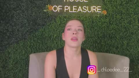 Chloe online show from 09-15-25, 11:54