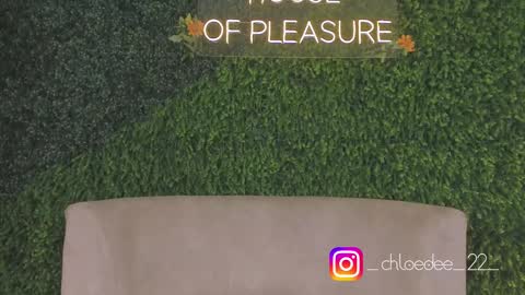 Chloe online show from 09-28-25, 12:10