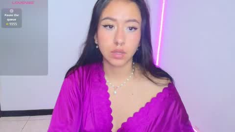 chloe_desire11 online show from 06-04-26, 10:43