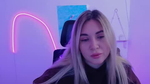 Chloe online show from 11-20-25, 07:30