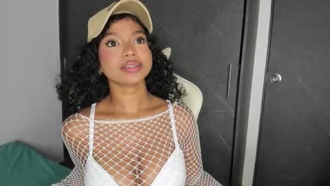 chloe online show from 01-15-26, 01:32