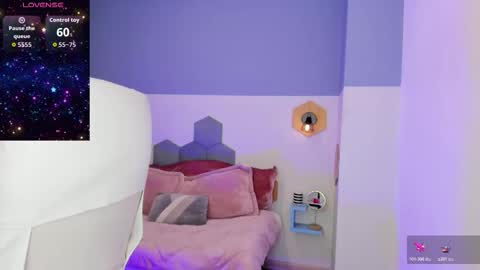 Snapshot of chloe_fischer chatting on 03-14-26, 03:06 Chloe online show from 03-14-26, 03:06