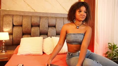 Chloe online show from 03-31-26, 01:33