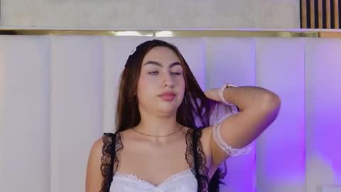 Snapshot of chloe_joness_ chatting on 11-24-25, 09:25 Chloe online show from 11-24-25, 09:25