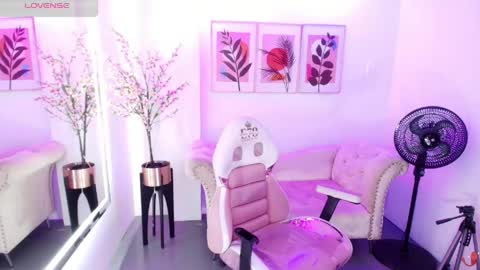 Chloe  online show from 05-18-26, 11:49