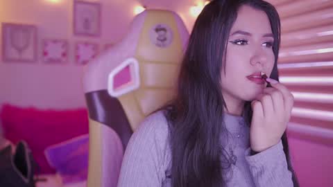 Snapshot of chloe_moons_ chatting on 02-23-26, 09:45 CLOE online show from 02-23-26, 09:45