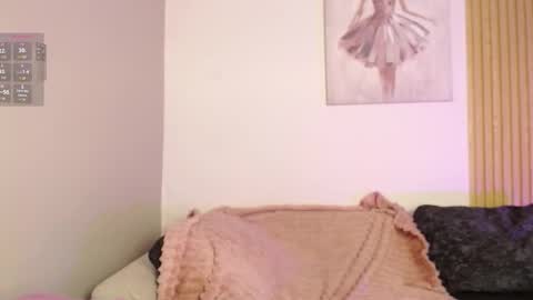 chloe_peach_ online show from 03-16-26, 12:31