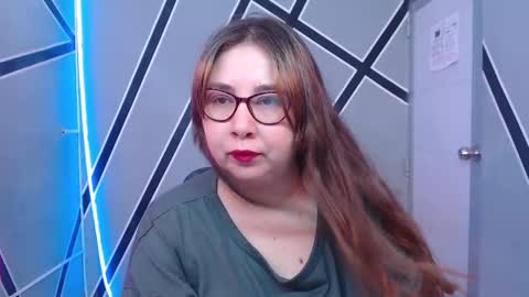 Snapshot of chloe_prg chatting on 01-02-25, 12:24 chloe_prg online show from 01-02-25, 12:24