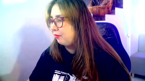 Snapshot of chloe_prg chatting on 01-23-25, 06:35 chloe_prg online show from 01-23-25, 06:35