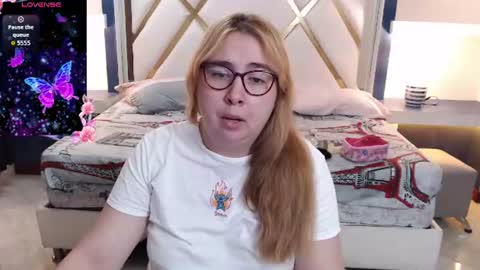 Snapshot of chloe_prg chatting on 07-25-26, 03:59 chloe_prg online show from 07-25-26, 03:59