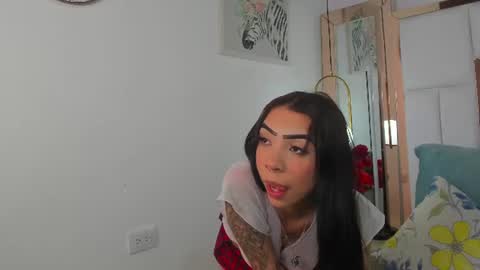 Snapshot of chloe_rhoades chatting on 07-14-26, 02:05 Chloe Rhoades online show from 07-14-26, 02:05