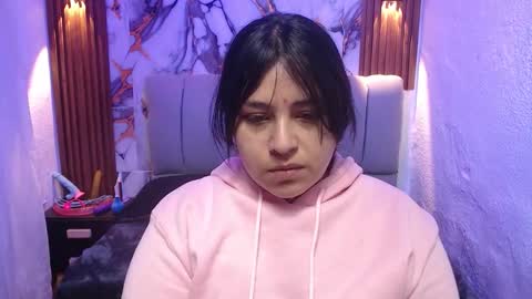 chloe_smith5 online show from 11-19-25, 01:11