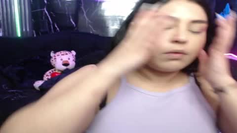 chloe_smith5 online show from 04-01-26, 01:23