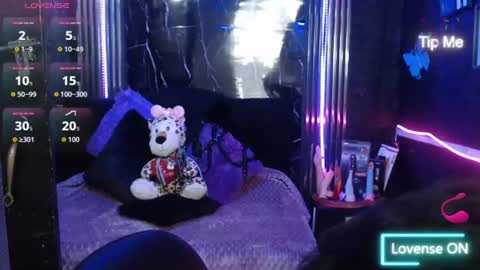 chloe_smith5 online show from 07-13-26, 01:25