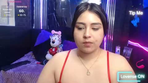 chloe_smith5 online show from 07-28-26, 04:50