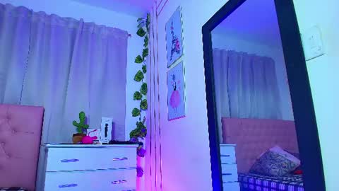 Lulu  online show from 06-11-26, 02:53