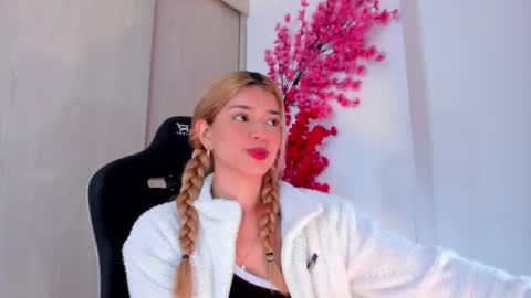 Snapshot of chloe_sweet7 chatting on 02-01-26, 09:57 Chloe Miller online show from 02-01-26, 09:57