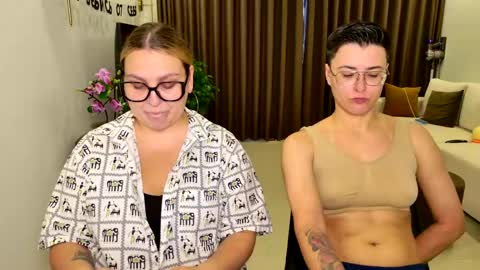 Eva and Sandra online show from 04-19-26, 10:36